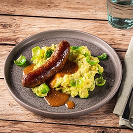 Spruitjesstamppot met prei en curry rundersaucijs in smoked jus de veau Spruitjesstamppot met prei en curry rundersaucijs in smoked jus de veau